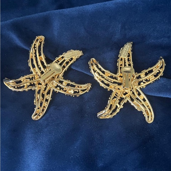 VNTG Gianni Versace Gold Starfish clip on earrings - Picture 4 of 6